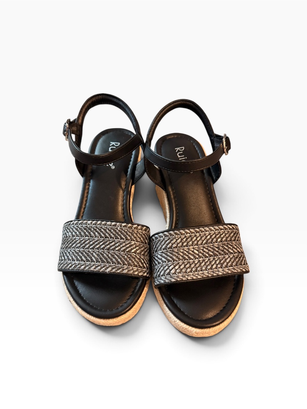 Like new,  Ruiee Black Braided Strap Sandals, women’s size 8 wide